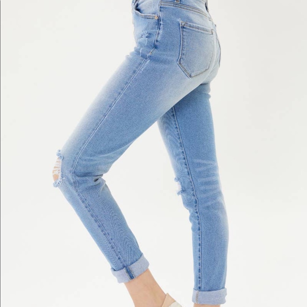 NWT Kancan hi-rise cuffed Mom Jean - Picture 4 of 8